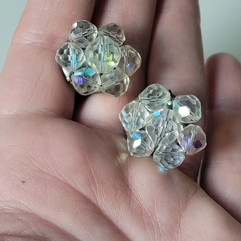 Vintage AB Crystal Cluster Clip On Earrings Womens OS Clear Good Iridescent MCM